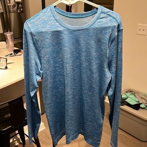 Lululemon metal vent tech breathe long sleeve Medium